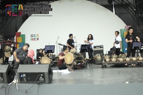 Preparation of Gamelan Shanghai (15)