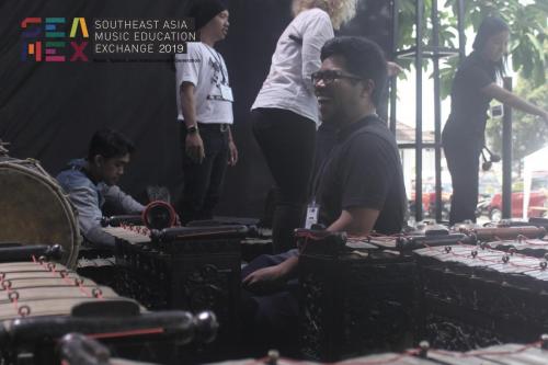 Preparation of Gamelan Shanghai (16)